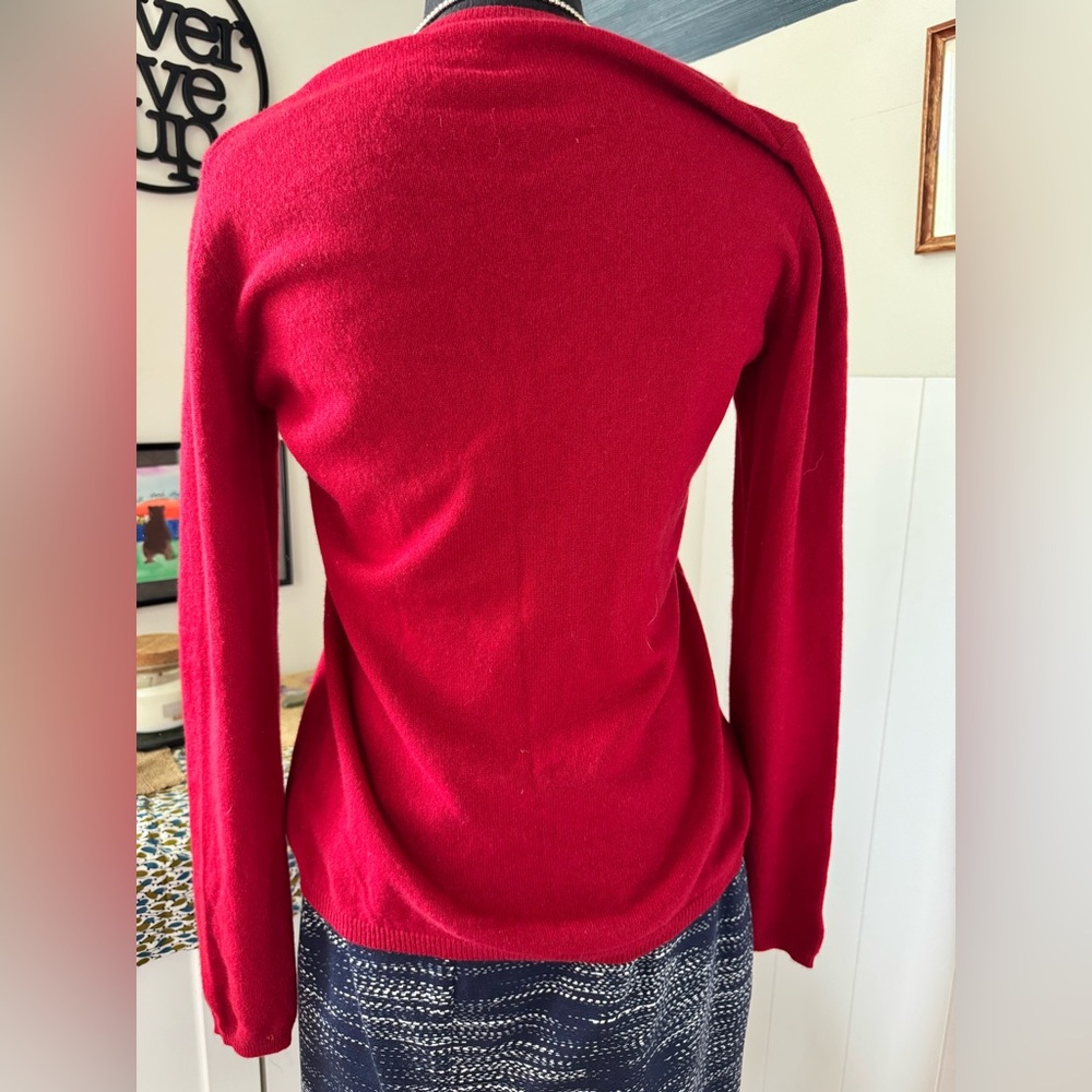 Ann Taylor Red 100% Cashmere V-Neck Sweater Women’s Med - Picture 4 of 10
